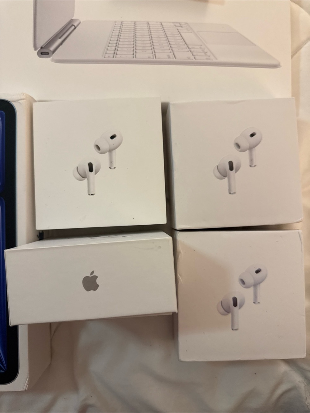 Empty Apple Boxes - Picture 5 of 9